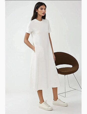 Robe midi basique à col ras du cou et manches courtes hiccup