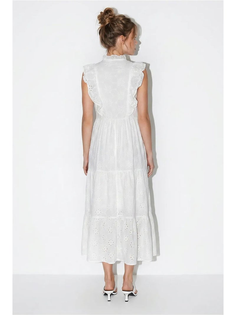 Robe midi brodée en mélange de coton lucci Blanc - Kiabi