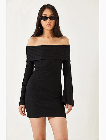 Robe midi cintrée à manches longues et col bateau lucci