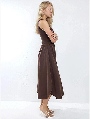 Robe midi côtelée sans manches à col rond busem