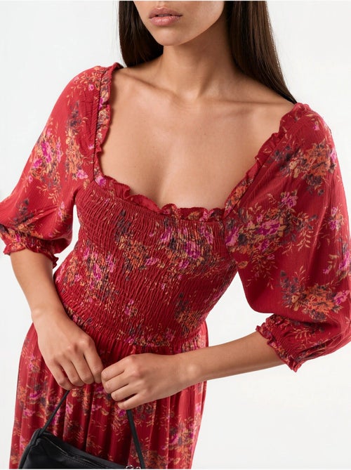 Robe midi fleurie à col carré busem - Kiabi Robe midi fleurie à col carré busem - Kiabi