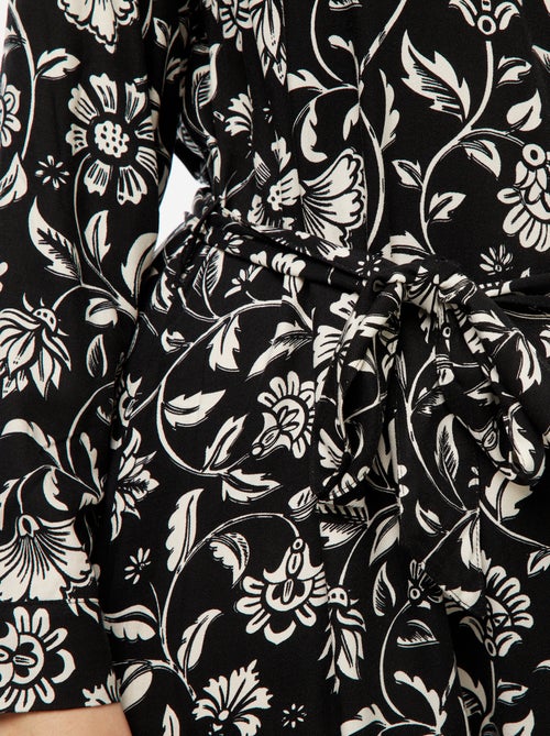 Robe midi imprimée ceinturée et pressionnée - Kiabi
