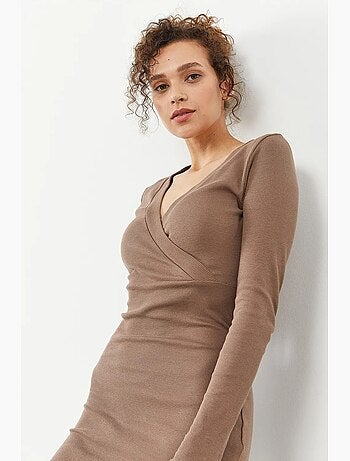 Robe midi moulante côtelée à col en v tommy