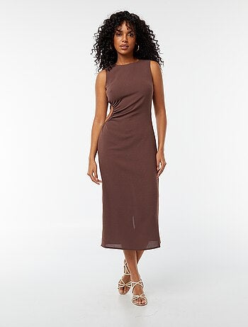 Robe midi sans manches ajourée sur le côté