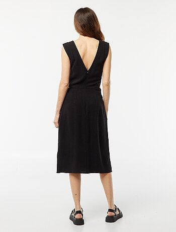 Robe midi sans manches + ouverture sur les côtés