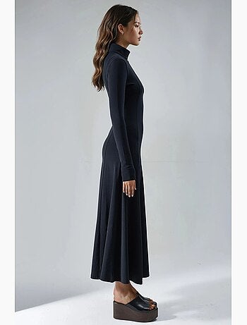 Robe midi trapèze à manches longues et col bateau busem