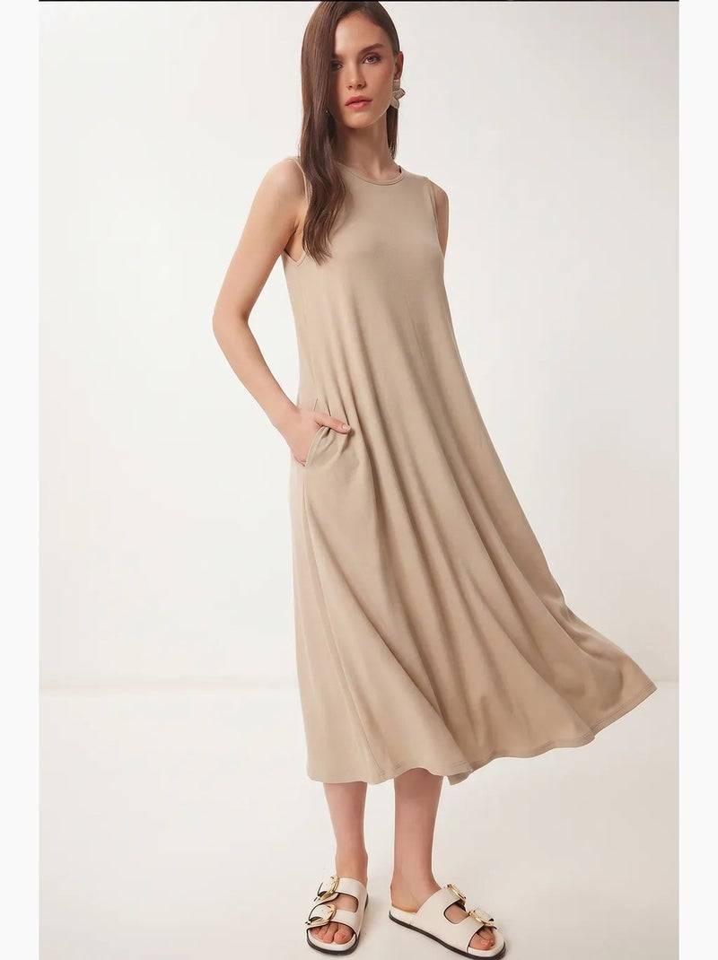 Robe midi trapèze avec poche istanbul Beige argile - Kiabi