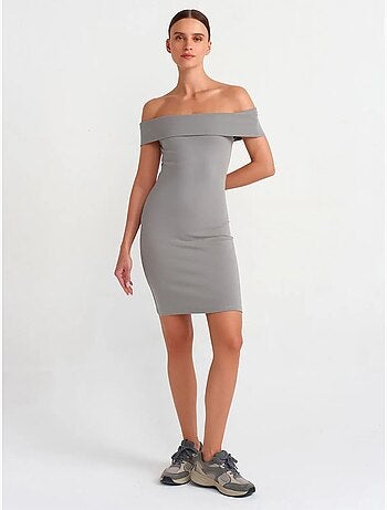 Robe mini moulante à épaules dénudées dilvin