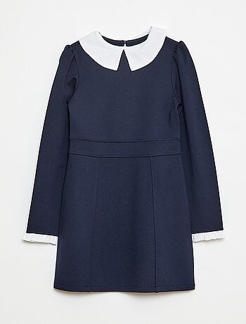 Robe plissée à manches longues et col claudine