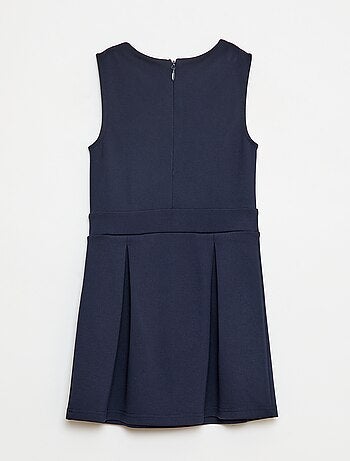 Robe plissée unie sans manches