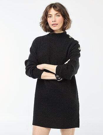 Robe pull avec boutons fantaisies