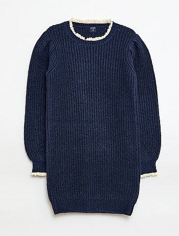 Robe pull avec col en dentelle