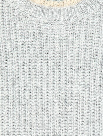 Robe pull avec col en dentelle