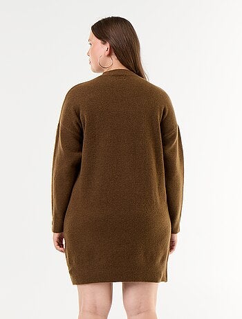 Robe pull avec manches boutonnées