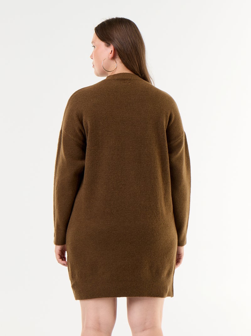 Robe pull avec manches boutonnées Marron - Kiabi
