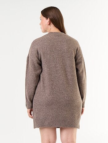 Robe pull avec manches boutonnées