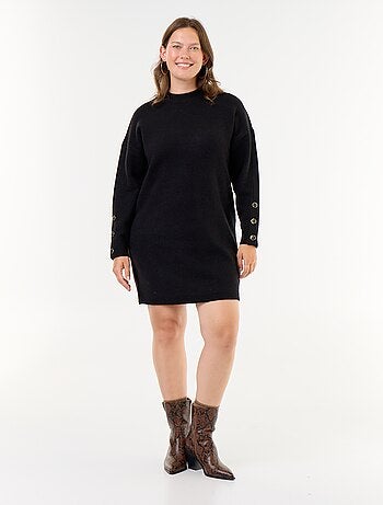 Robe pull avec manches boutonnées