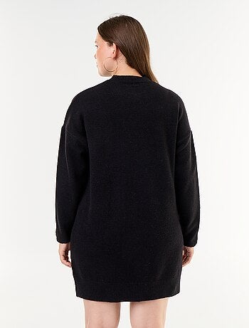 Robe pull avec manches boutonnées