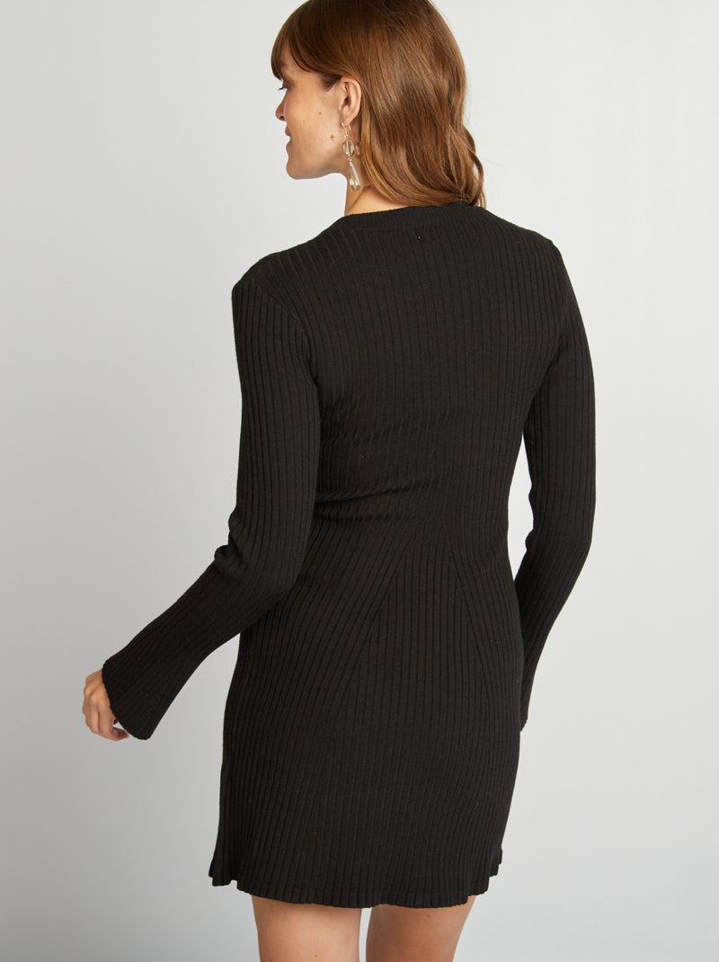 Robe pull courte ajustée noir - Kiabi