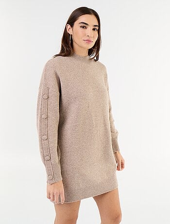 Robe pull courte avec manches boutonnées
