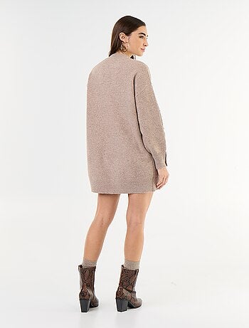 Robe pull courte avec manches boutonnées
