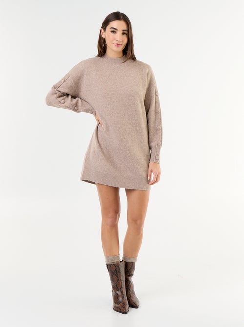 Robe pull courte avec manches boutonnées - Kiabi Robe pull courte avec manches boutonnées - Kiabi