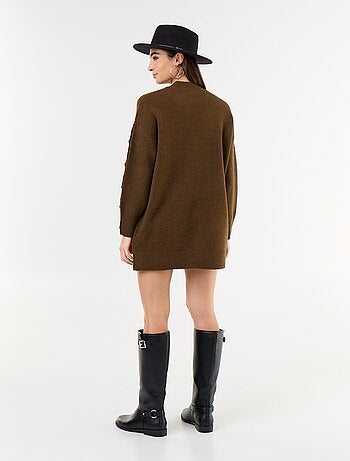 Robe pull courte avec manches boutonnées