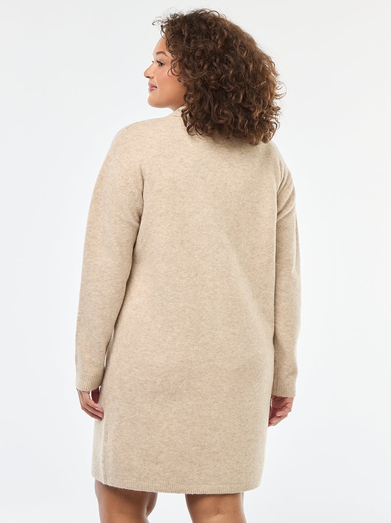 Robe pull en maille lourde avec boutons dorés au col Beige - Kiabi