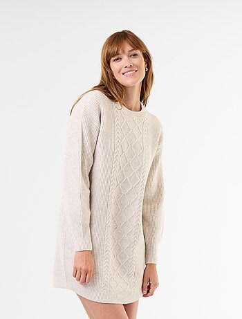 Robe pull en maille torsadée