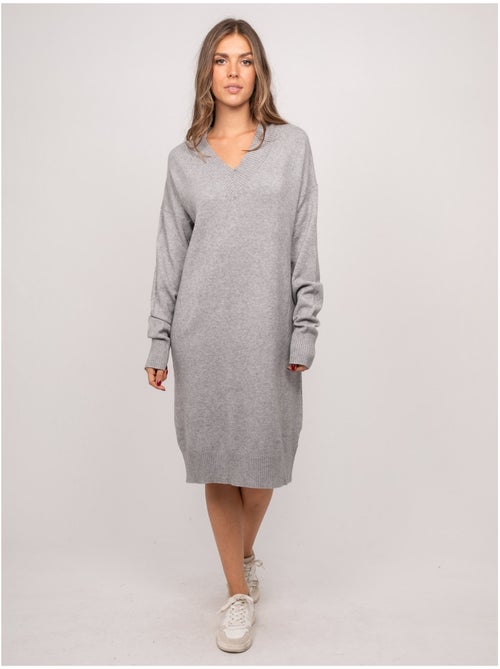 Robe pull longue maille douce col v iberna - Kiabi Robe pull longue maille douce col v iberna - Kiabi