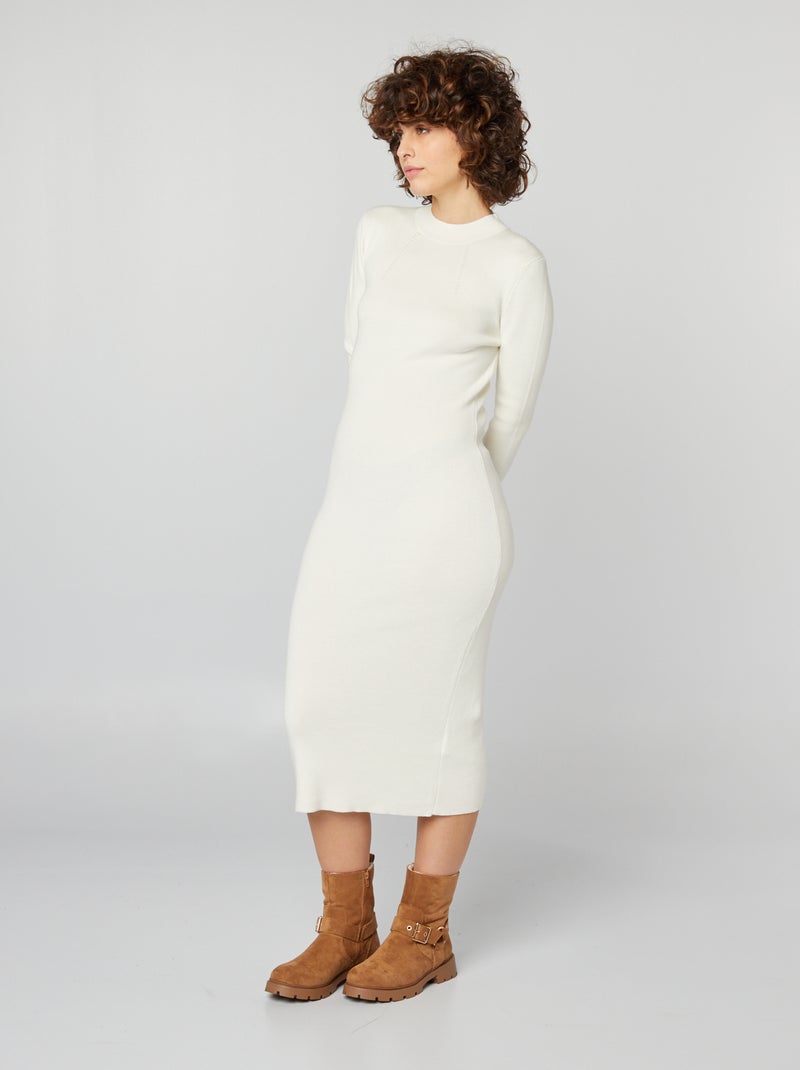 Robe pull midi avec boutons dorés fantaisies aux manches Blanc - Kiabi