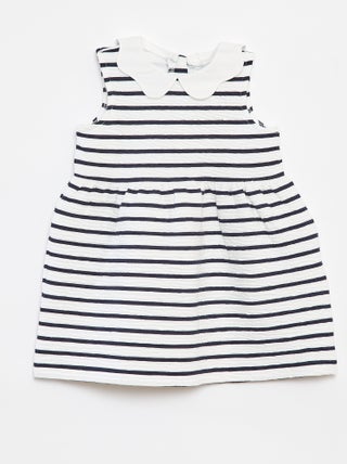 Robe sans manches en maille froissée avec motif