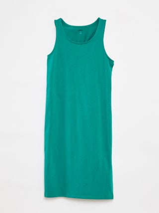 Robe sans manches ouverte dans le dos