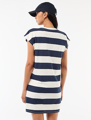 Robe t-shirt courte à manches corutes