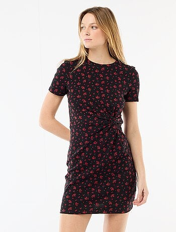 Robe t-shirt courte avec nœud fantaisie