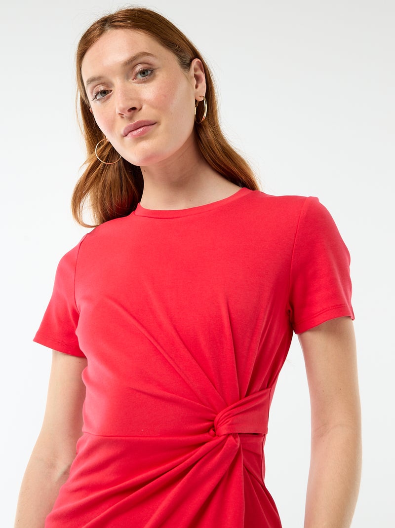 Robe t-shirt courte avec nœud fantaisie Rouge - Kiabi