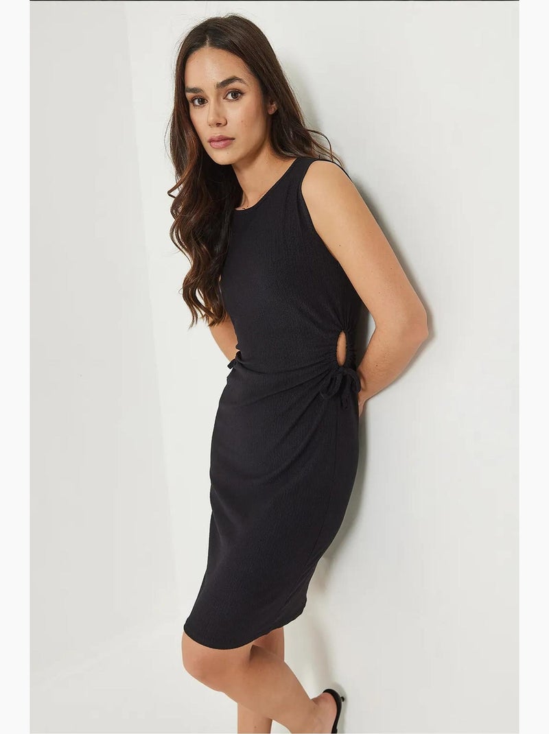 Ronde hals cutout kreukjurk lucci Zwart - Kiabi