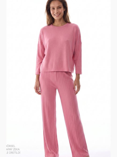 Rosy pyjamaset met lange mouwen en broek penti - Kiabi Rosy pyjamaset met lange mouwen en broek penti - Kiabi