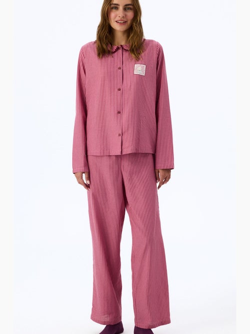 Rosy pyjamaset met overhemd met lange mouwen en broek penti - Kiabi Rosy pyjamaset met overhemd met lange mouwen en broek penti - Kiabi