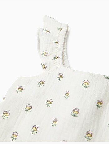 Ruffle top, mo fashion