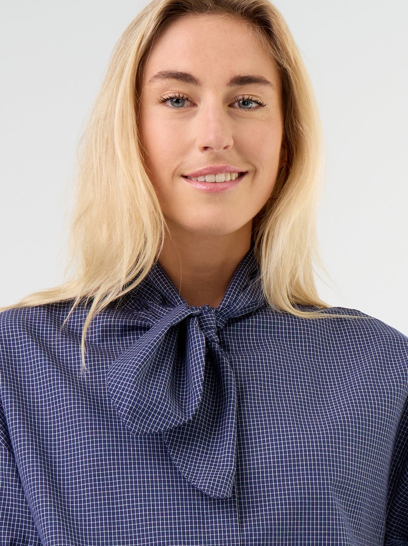 Ruimvallende blouse met lange mouwen en lavallièrekraag Blauw - Kiabi