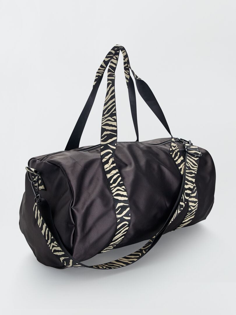 sac bowling converse