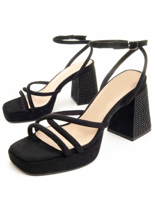 Sandale à Talons Matériau Synthétique Montevita - Kiabi Sandale à Talons Matériau Synthétique Montevita - Kiabi