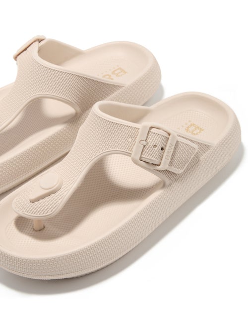 Sandalen conguitos hebilla slides - Kiabi Sandalen conguitos hebilla slides - Kiabi