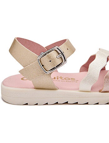 Sandalen conguitos onduladas