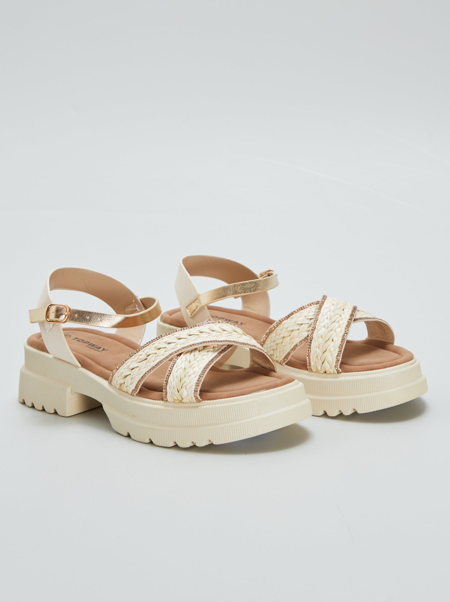 Sandalen met dikke zool