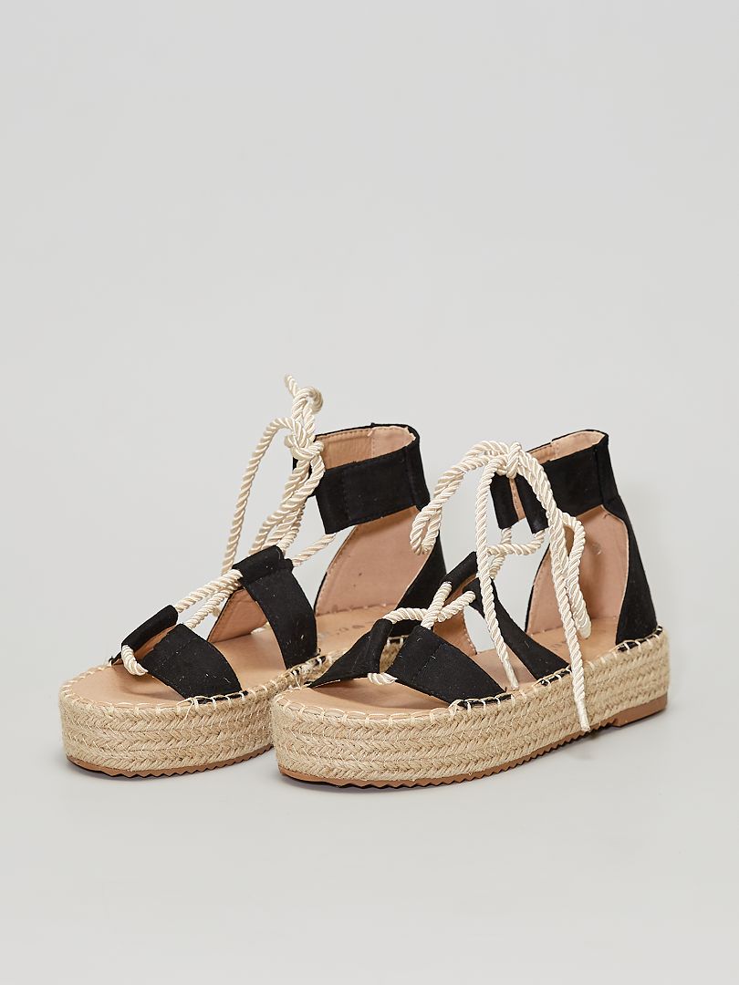 Sandalen met dikke zool - ZWART - Kiabi - 22.00€