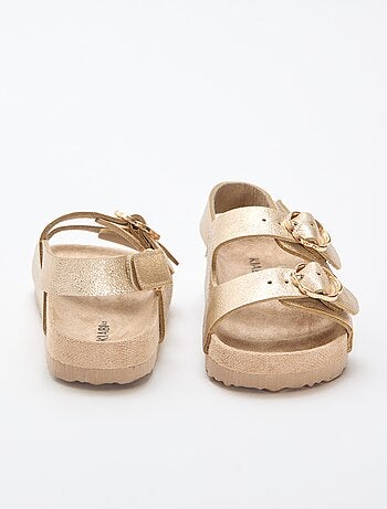 Sandalen met dubbele bandjes en bloemen