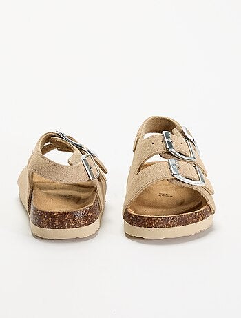 Sandalen met dubbele bandjes en contrasterende gespen