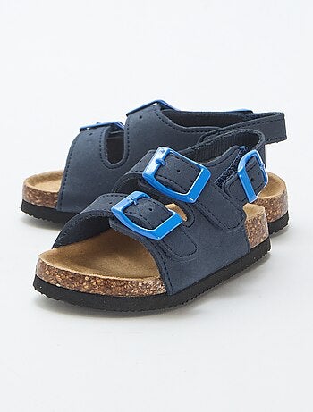 Sandalen met dubbele bandjes en contrasterende gespen